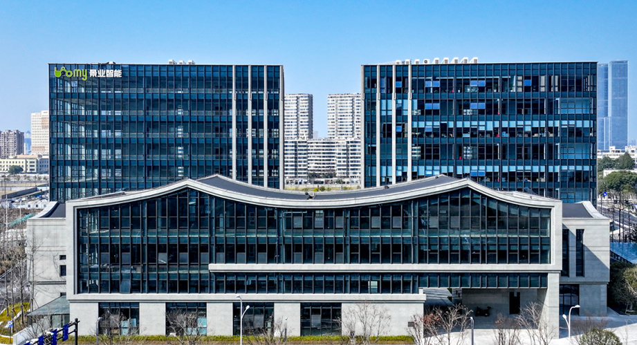 ABUIABACGAAgoIL-yAYok8Pu6gMwmQc48wM